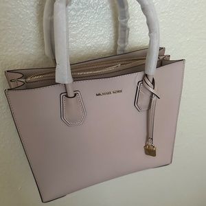 LAST PRICE DROP! FIRM $85! Amazing Deal! FREE SHIPPING!!